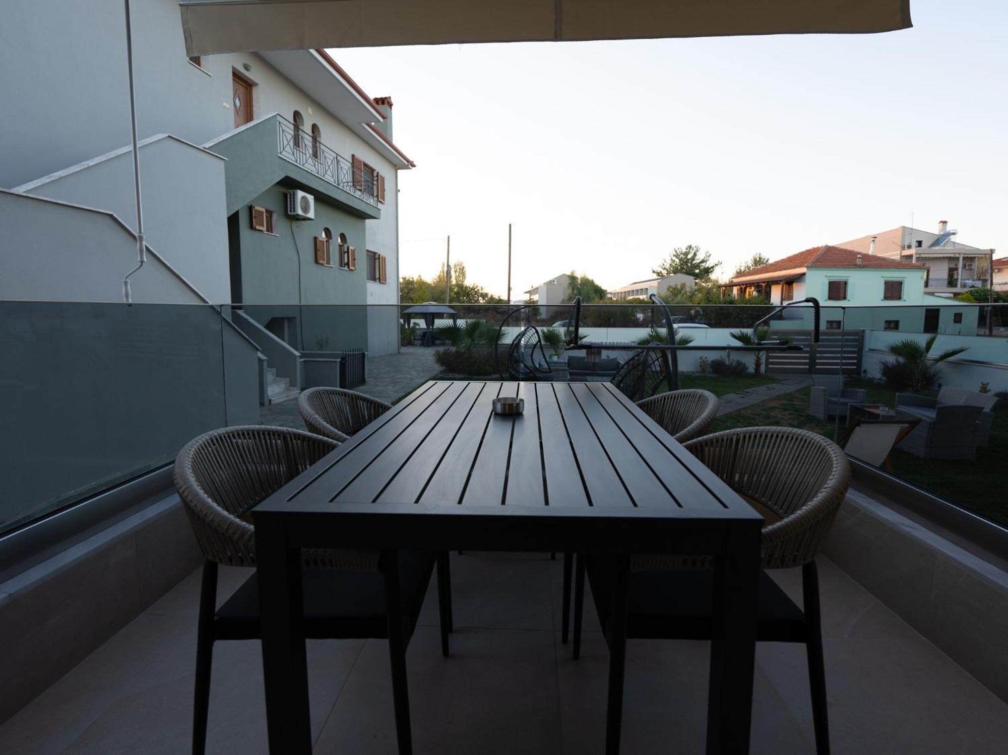 Antony'S Luxury Apartments Nikiti  Exterior foto