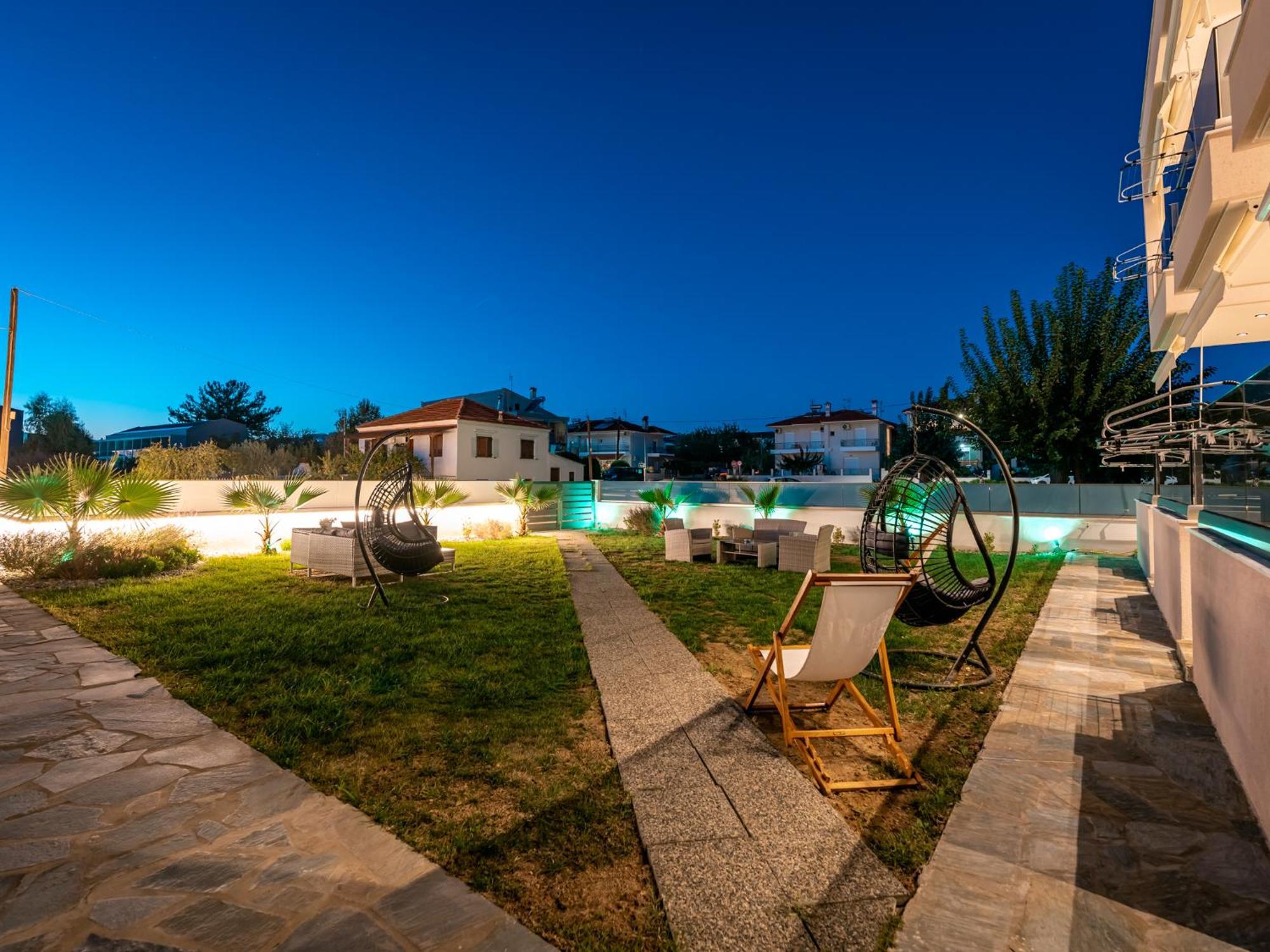 Antony'S Luxury Apartments Nikiti  Exterior foto