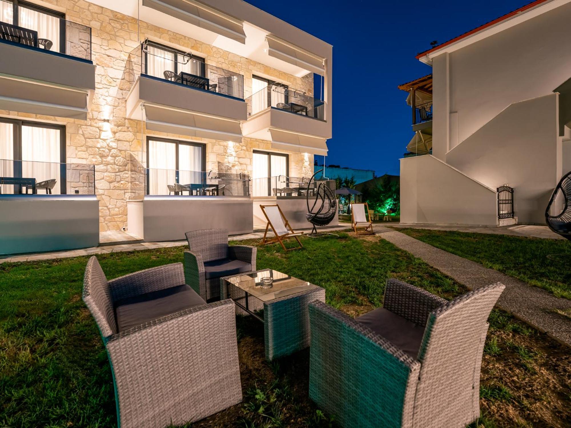 Antony'S Luxury Apartments Nikiti  Exterior foto